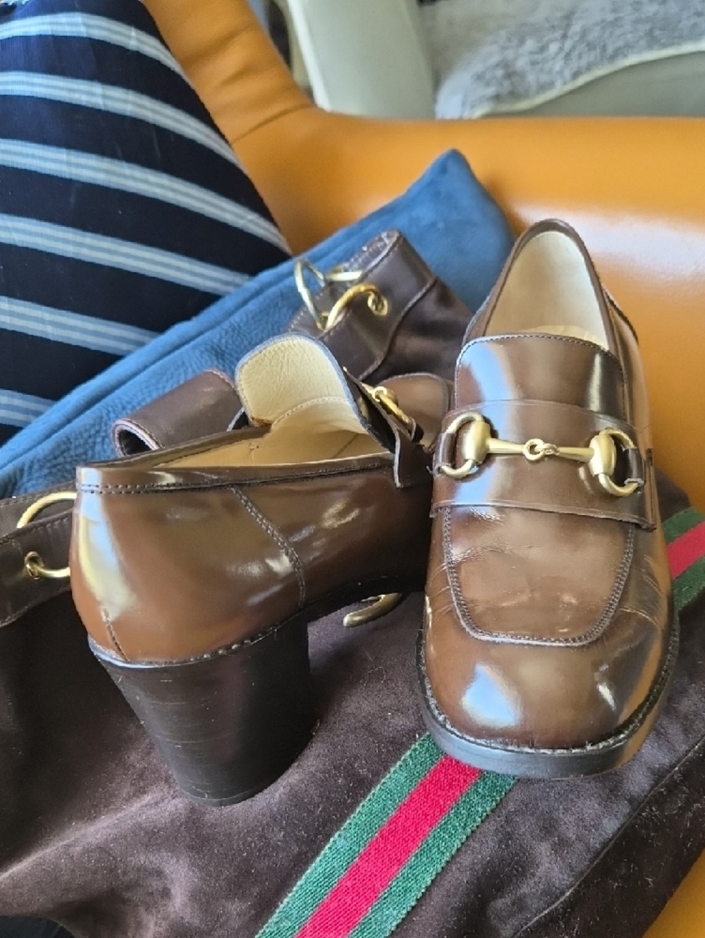 VINTAGE GUCCI Brown Leather Horsebit Loafers - Picture 4 of 7